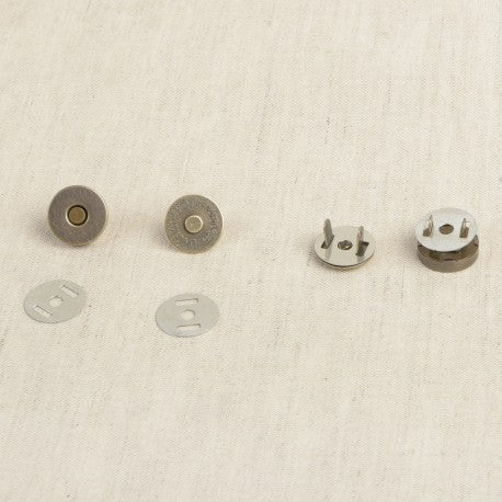 Fermoir Magnet A Rivets - 8-LAITON ANTIQUE