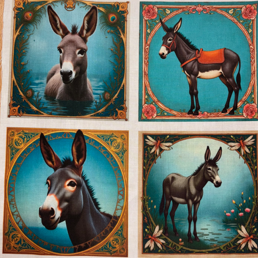 Panneau de tissu en coton composé de 4 carrés illustrant des animaux des ânes disponible chez Mille et Un Tissus à Moulins.