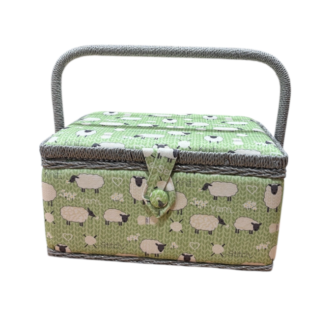 Boîte de couture carrée Hobby Gift motif moutons et fleurs, rangement robuste pour mercerie créative, disponible chez Mille et Un Tissus à Moulins.