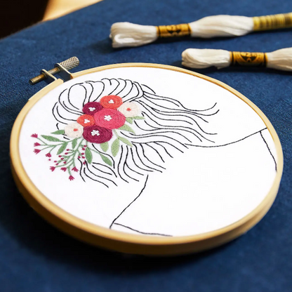 Kit Broderie Coiffure Florale DMC